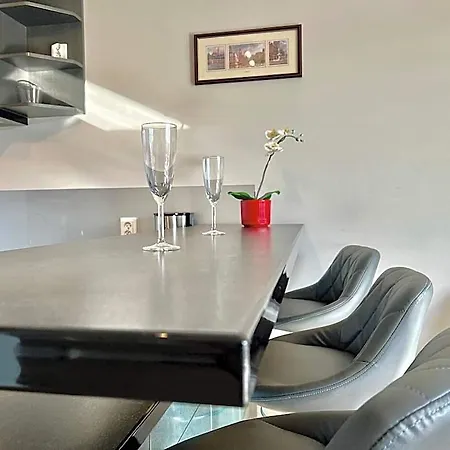 Hotel Garnizon By Q4apartments 4*